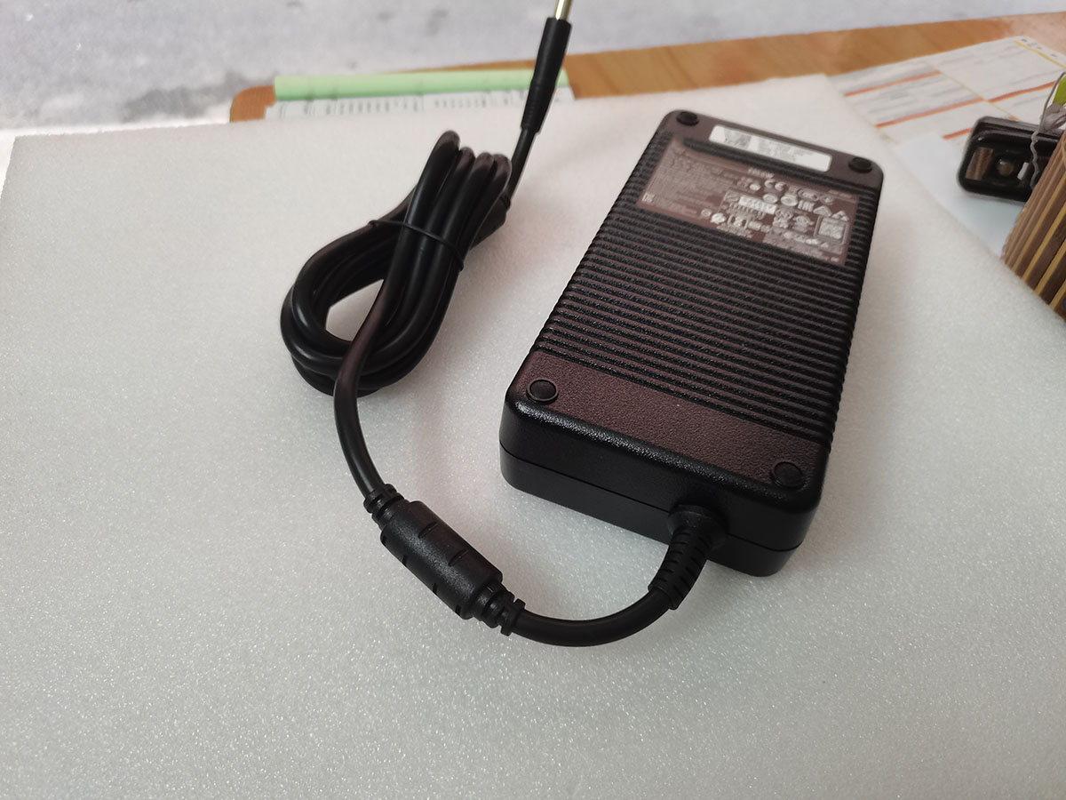 Adaptateur secteur authentique - Pc Gaming Dell avis et prix